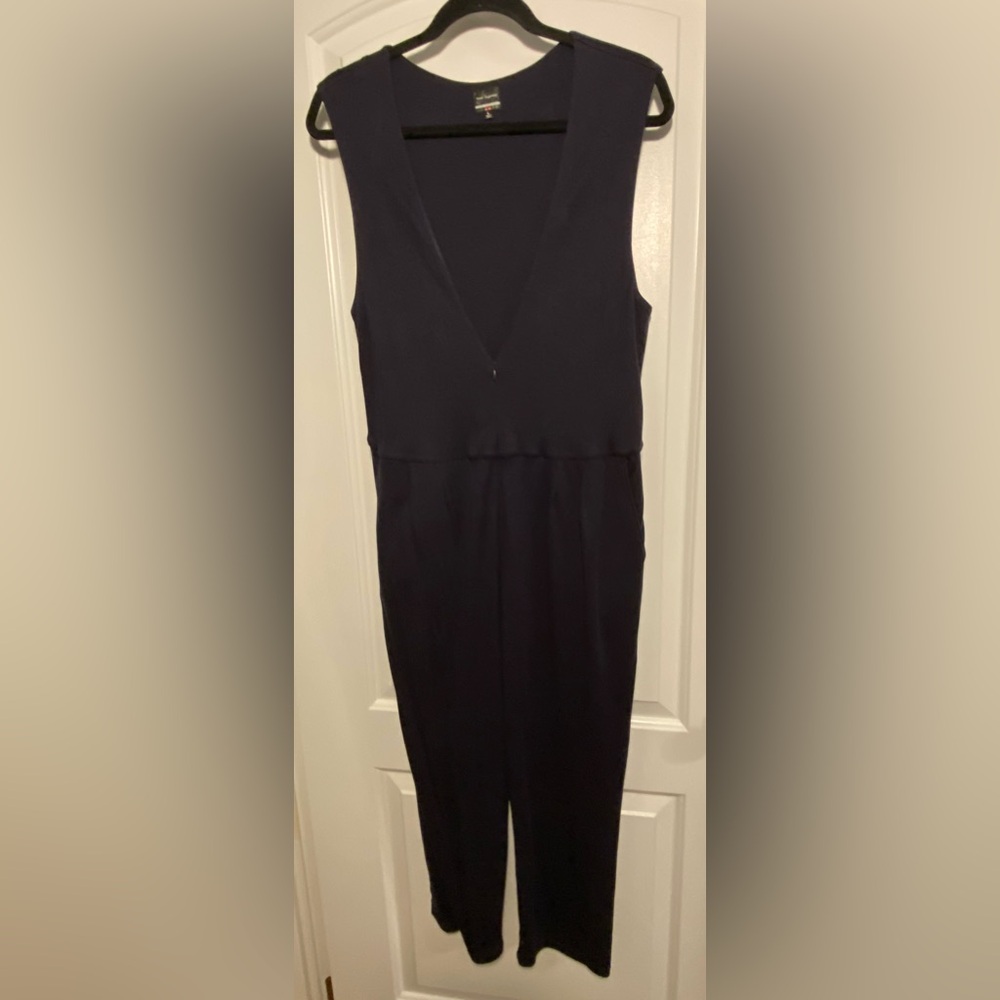 Uniqlo Navy Sleeveless Jumpsuit